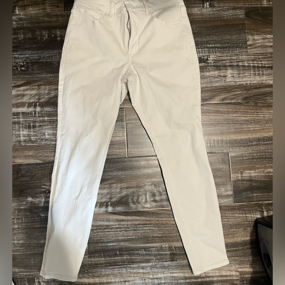 Express white skinny jeans Bundle 2/$35